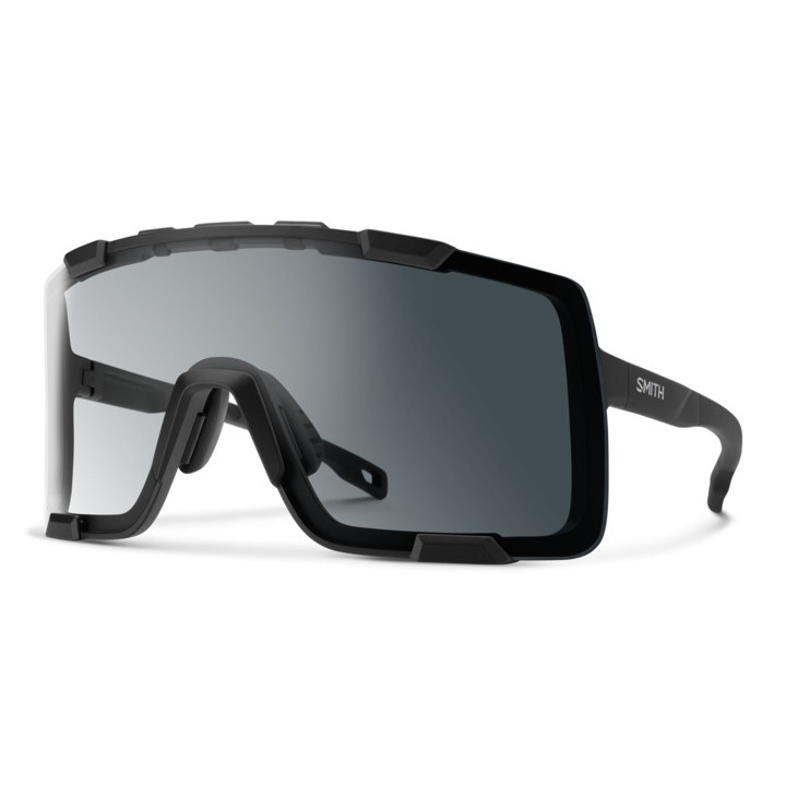 Lunettes de soleil Smith SYNCLINE Matte Black / verres Clear Photochromic Grey Hc Oleophobic (003-2W)